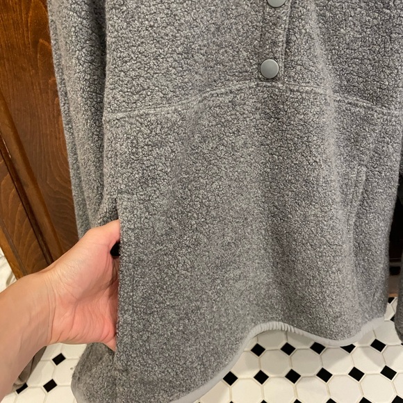 Outdoor Voices MegaFleece - Picture 7 of 12